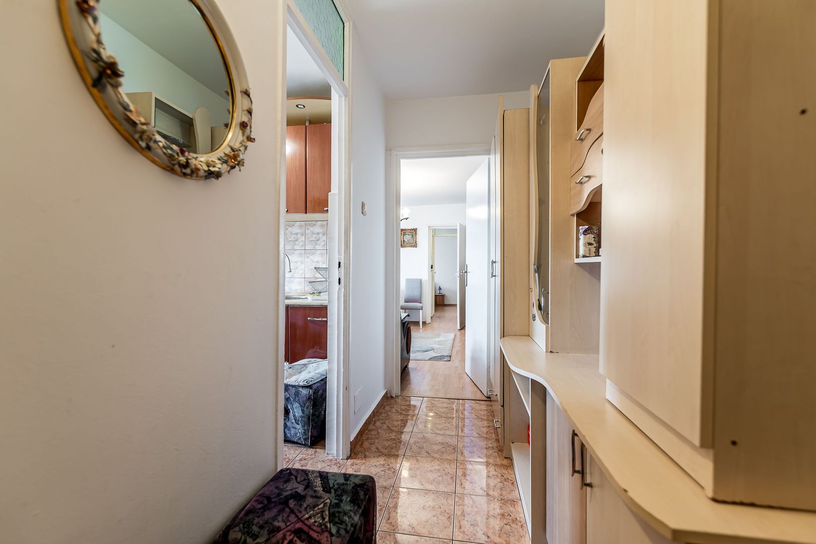 Apartament 2 camerel, bloc V8,  Zona 6 Vânători. - Poză 6