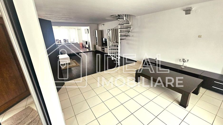 Casa Individuala cu 4 camere si garaj, zona Strand - Poză 3