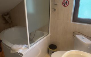 Pensiune superbă de închiriat in Predeal - Poză 10