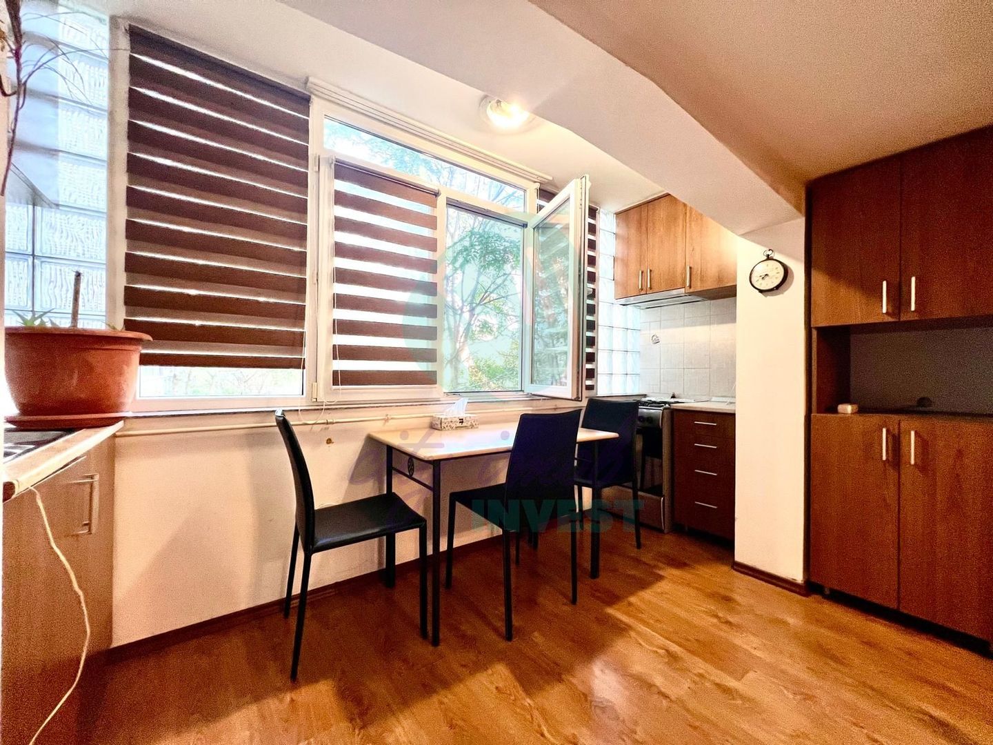 Garsoniera tip Studio- Zona VItan 42 mp - Poză 1