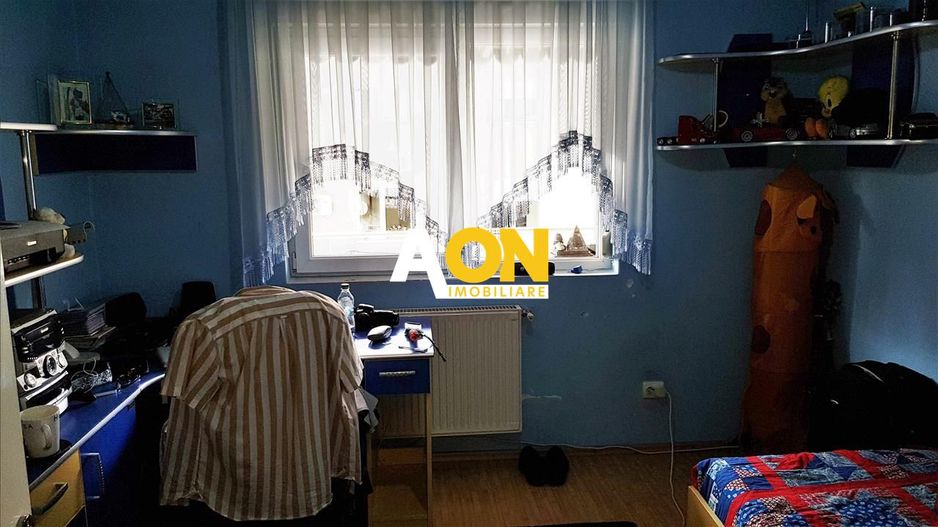 Apartament 4 camere, 78 mp utili, et.1, cu garaj si boxa - Poză 11
