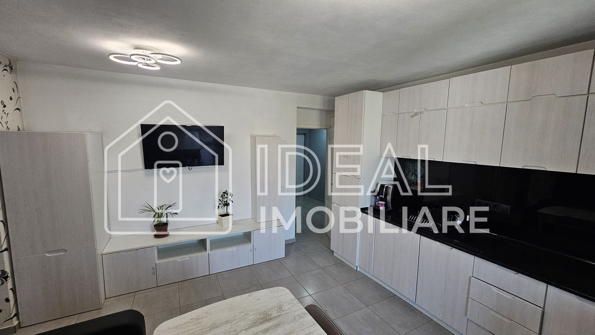 Apartament cu 3 camere Mobilta-Utilat, zona Pictor Brana - Poză 8