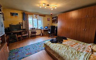 Casa 7 camere | Teren 1000 mp | 270 mp utili | Sub Arini - Poză 2