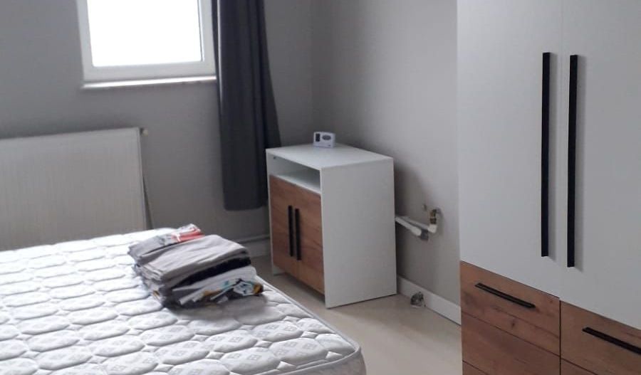 De inchiriat 2 apartamente cu 2 camere, etaj 1/2, strada Domneasca, 500 E - Poză 13