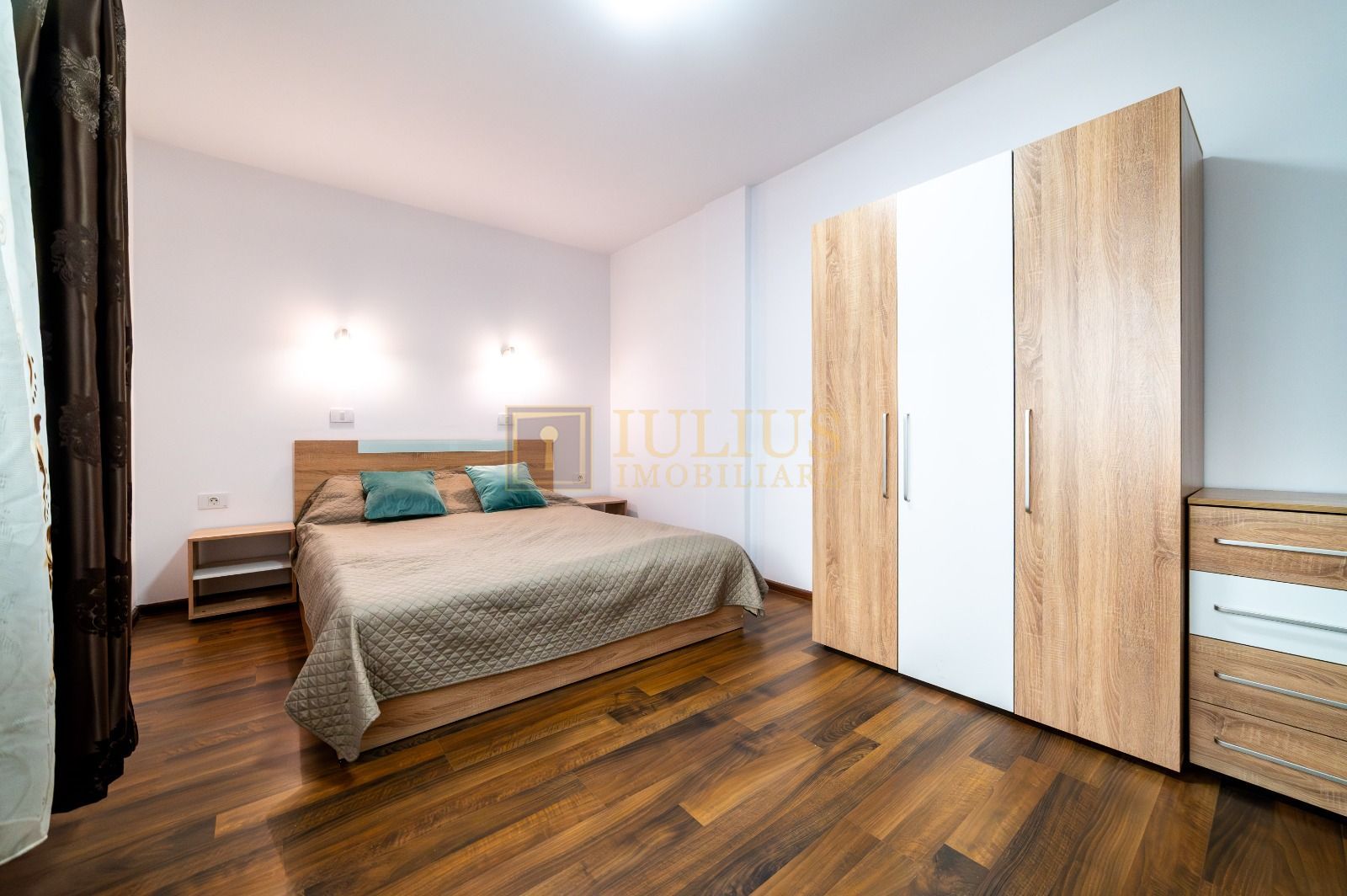 3 camere, apartament superb-70 mp, Iosefin, loc de parcare inclus - Poză 2