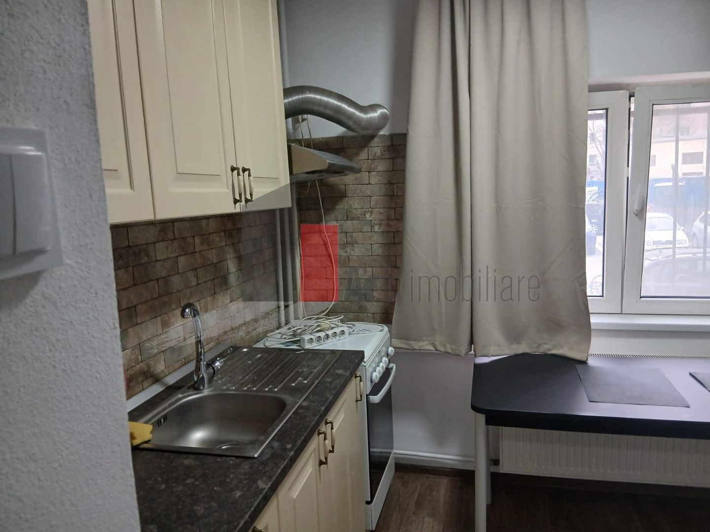 Inchiriere Garsoniera Vitan Mall - Poză 6