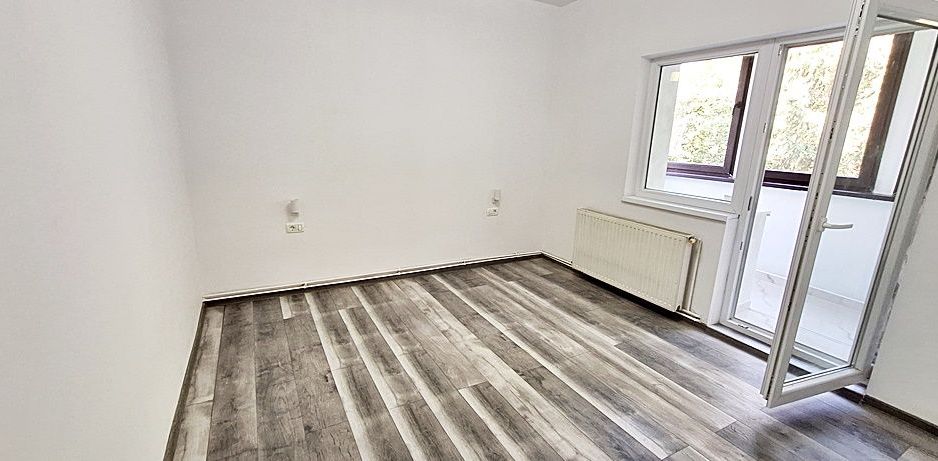 Racadau, apartament decomandat, renovat,  57mp utili, etaj 1, pret 119500 euro - Poză 4