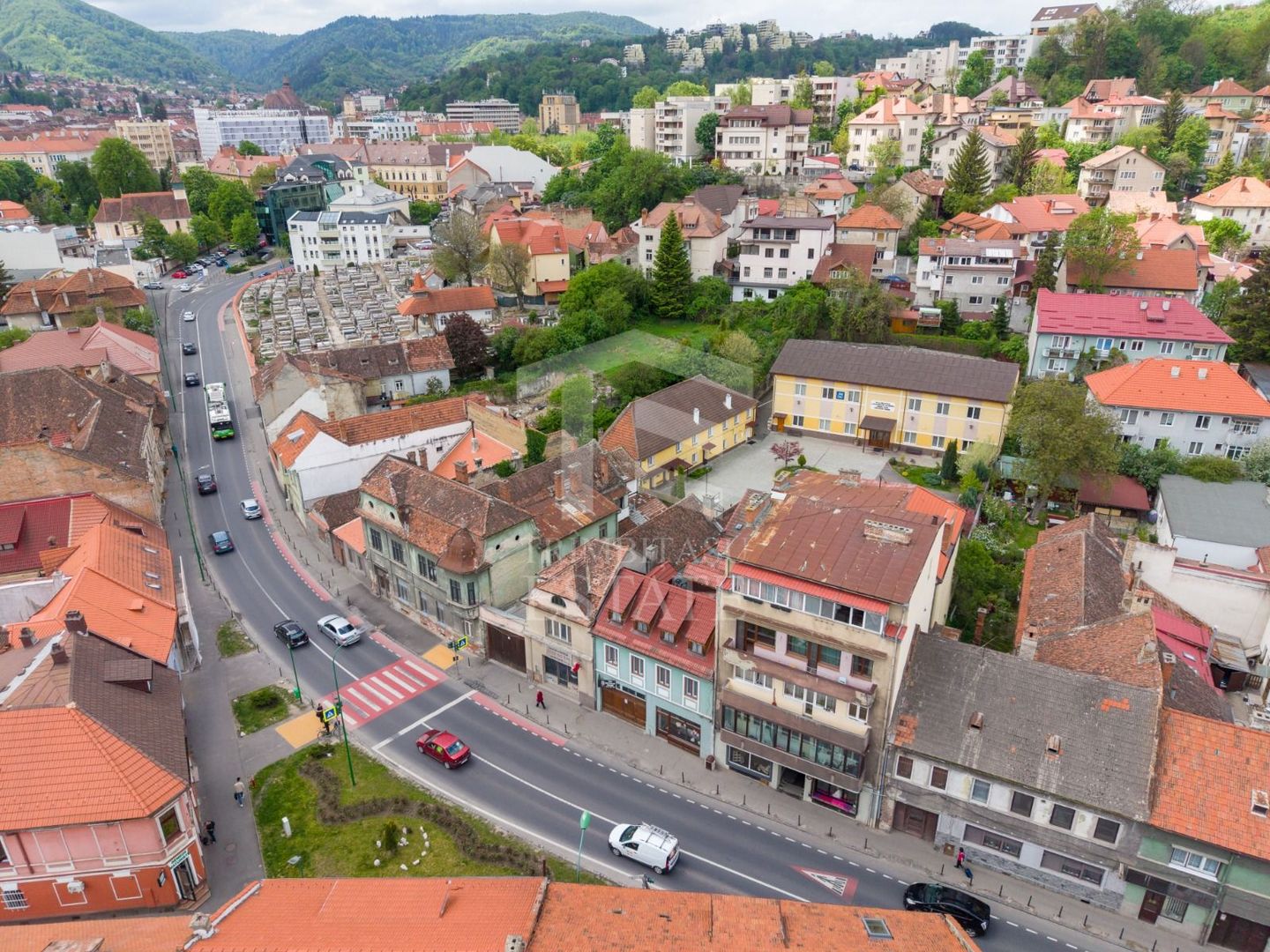 Spațiu comercial stradal de închiriat - Central - Iuliu Maniu - 72mp - Poză 18