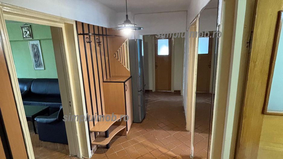 Unirii Decebal 3 camere decomandat 80 mp - Poză 16