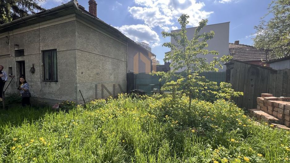 Casa cu curte-zona Interservisan - Poză 1