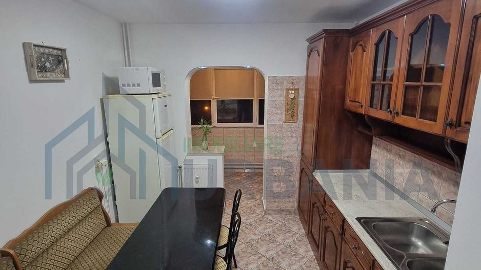 Apartament 2 camere decomandat zona Nicolina II - Poză 4