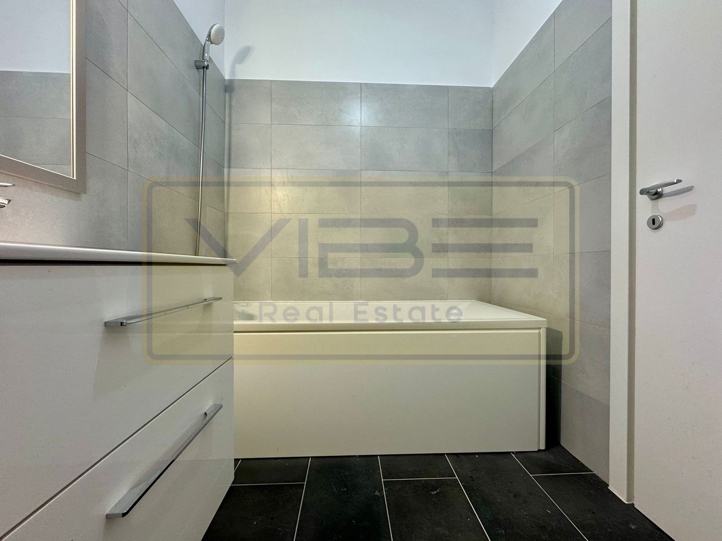 Apartament 2 camere premium Unirea Towers - Podu Ros - Poză 20