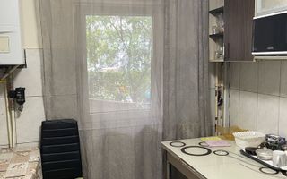 Apartament 4 camere/zona galata/zona buna/urgent - Poză 1