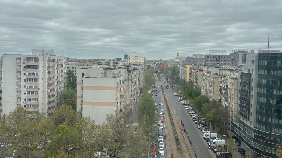 Apartament spectaculos 120 mp | Panorama către oraș | 2 Locuri Parcare - Poză 2
