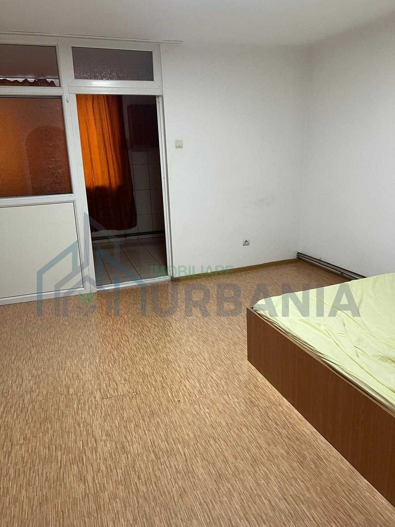 PERS FIZICA vand garsonera Et 1 69000 EURO NEGOCIABIL - Poză 2