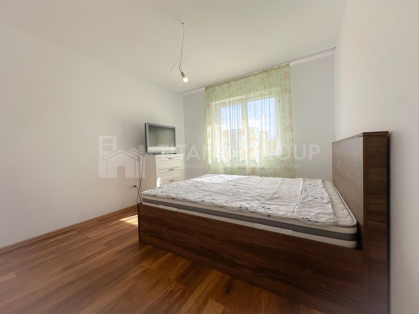 Apartament 2 camere,  decomandat, 2 locuri parcare, Tractorul - Poză 4