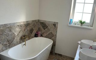 Casa in stil mediteranean, ultrafinisată 5 camere, 3 bai + curte. - Poză 27