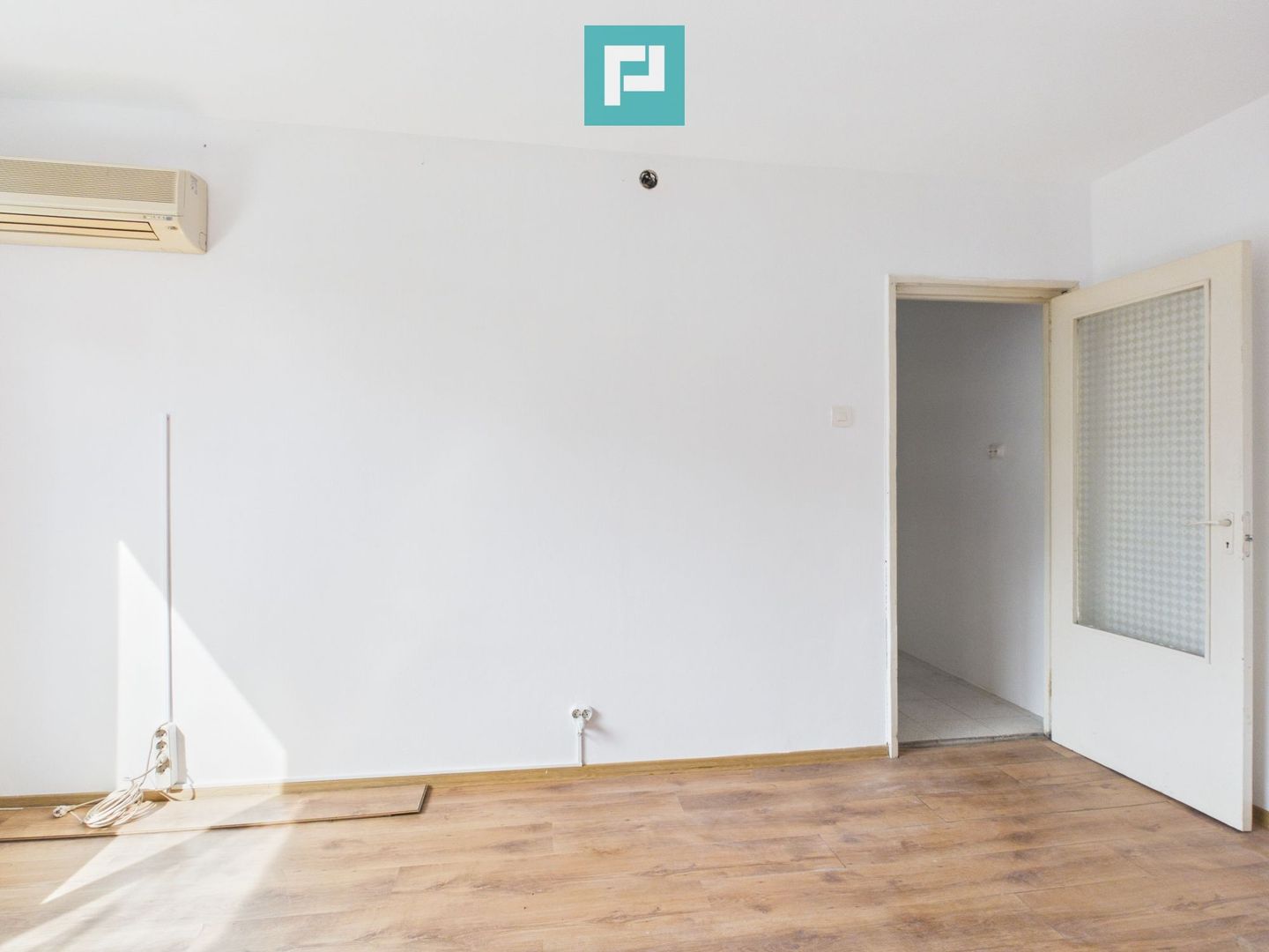Apartament cu 2 camere, 39 mp, zonă centrală - Poză 11