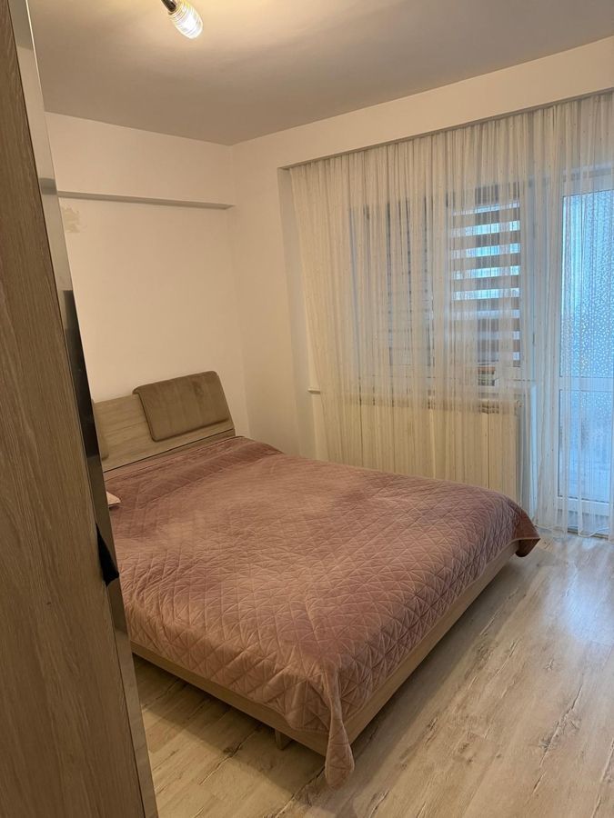 Apartament 3 camere de vanzare, Parc Sebastian - Poză 4