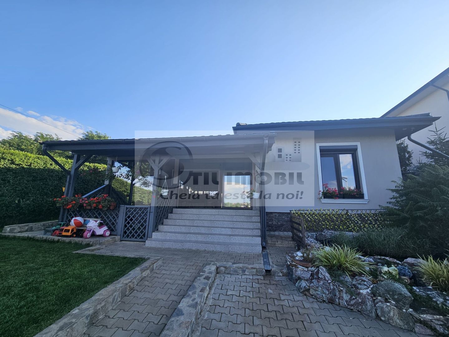 Vila plan parter - mobilata utilata - lux - Valea Adanca - Poză 1