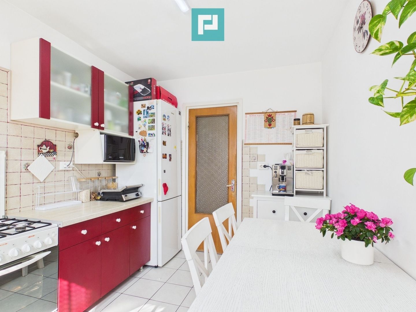 Apartament  5 camere si Garaj în Vlaicu - Poză 2