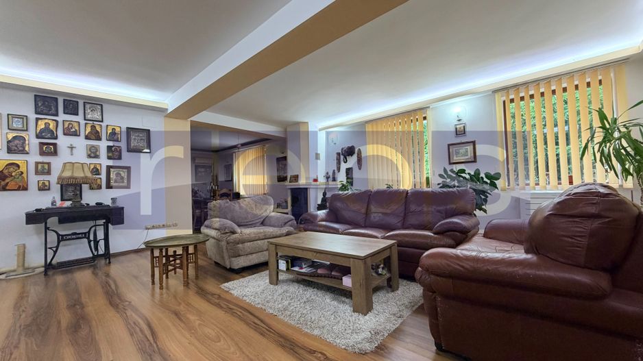 VANZARE VILA 280 MP UTILI | TEREN 900 MP | 5 CAMERE | VOLUNTARI - Poză 4