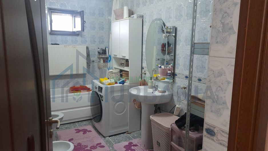 Casă Miroslava, în spatele Family Market – 167 mp utili, 7 camere, construcție 2007 - Poză 8