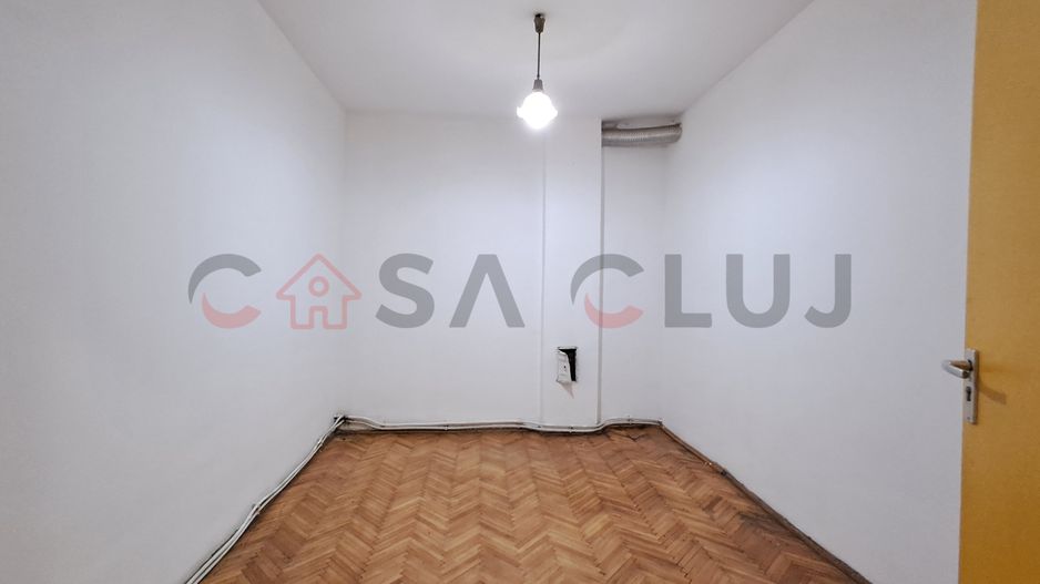 Casă calcan, Curte,  grădină, Iris!! - Poză 6