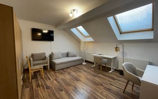 Apartament cu 3 camere de închiriat în Zorilor - Poză 1