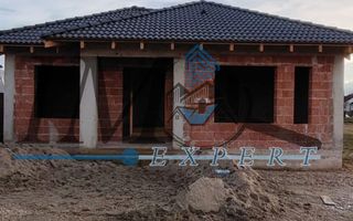 Casa de vânzare - Poză 1