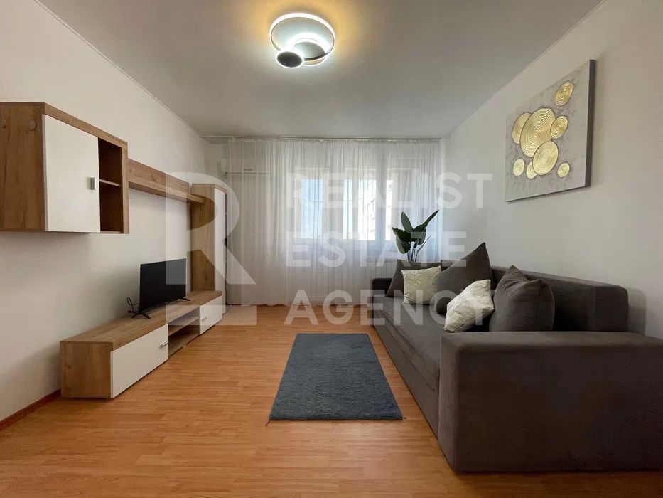 Vânzare, apartament cu 2 camere în zona Drumul Taberei - Poză 1
