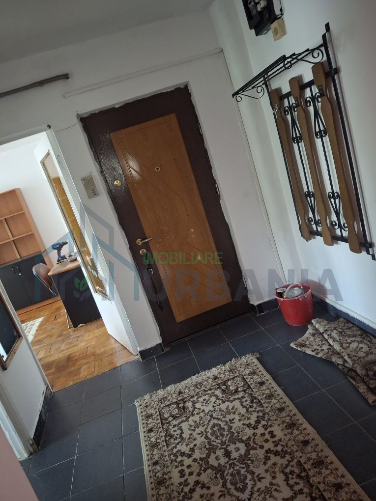 Închiriere apartament 2 camere decomandat, Nicolina (gara Nicolina), etaj 2 din 4, Iași - Poză 1