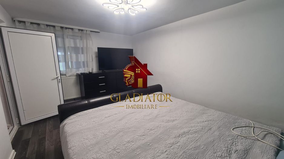 Casa + garaj + 5400 mp teren in Tomesti Goruni, zona de vis, nu rata - Poză 13