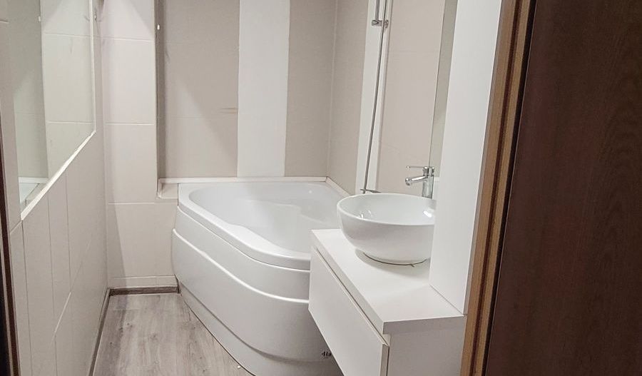 De inchiriat apartament cu 3 camere , Mall Vitan sector3 - Poză 4