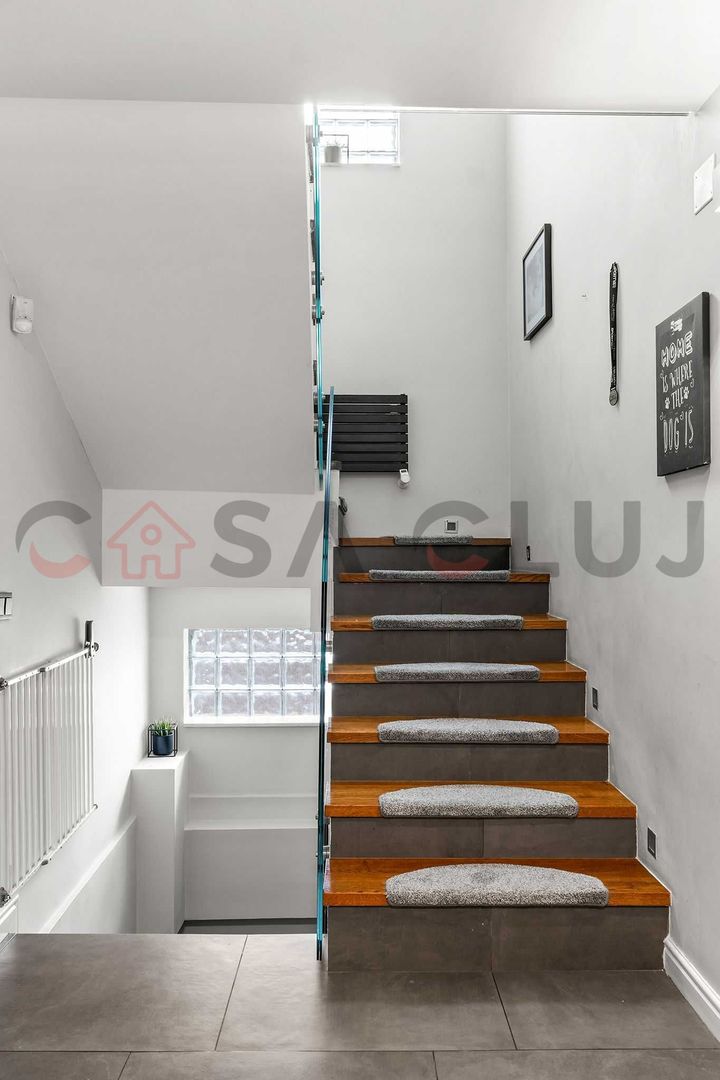 Casa Individuala, La Cheie, Garaj -cu 3 locuri, Gradina, 2 Terase, Manastur!! - Poză 6