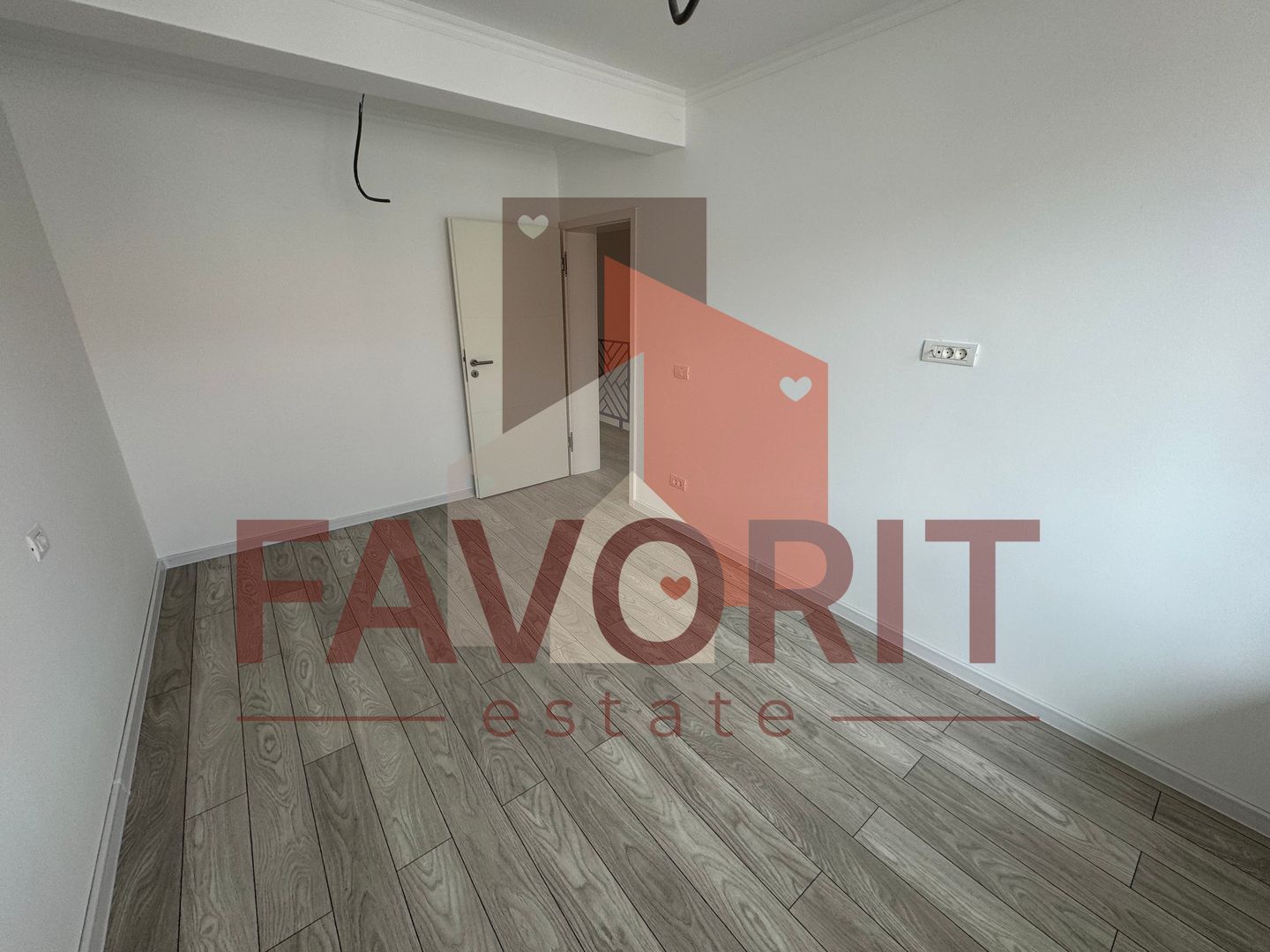 Finisaje la alegere. Vatra veche a satului. La asfalt - Poză 8