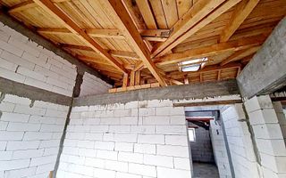 Vilă cu 5 camere de vânzare în zona Damila - Poză 13