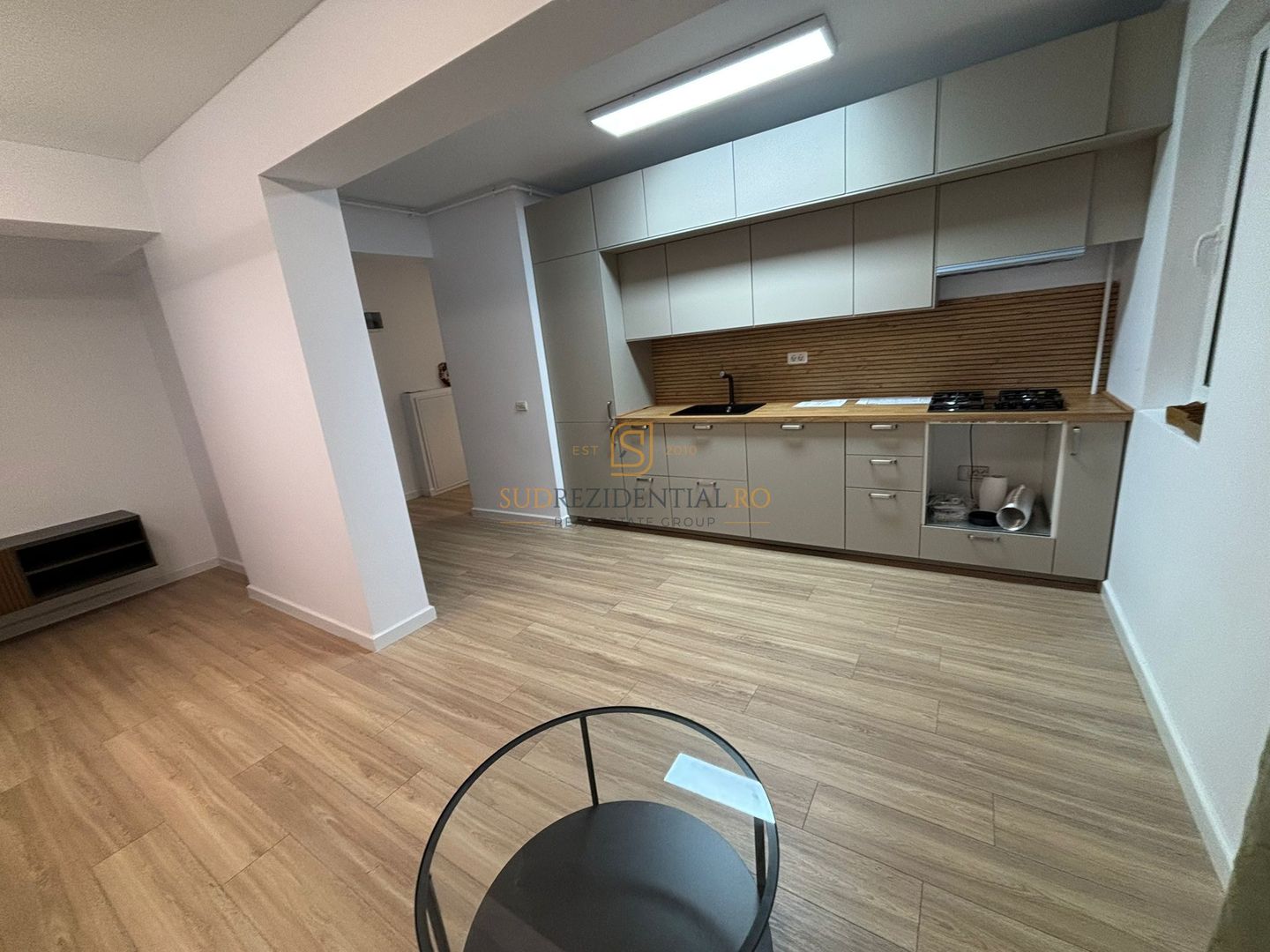 Inchiriere apartament 2 camere, mobilat, utilat, pet friendly, Sect.4 - Poză 6