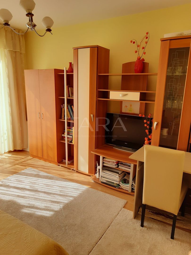 Apartament decomandat cu 2 camere, terasă de 13 mp, zona Eroilor. - Poză 4