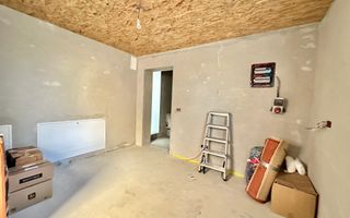 Casă individuală de vanzare  cu garaj și curte proprie – Hălchiu - Poză 9