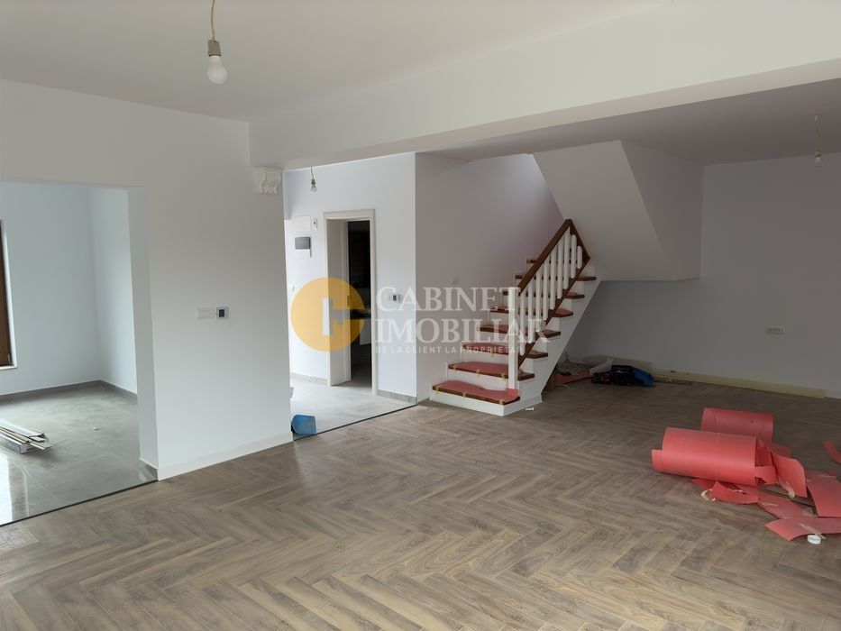 Casa PREMIUM la Asfalt - Garaj - 4 camere 2 bai - INTABULATA - Poză 5