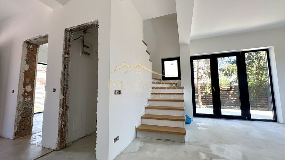 Vila Premium cu 6 camere Tunari  P+1+M ~ Exclusivitate - Poză 21
