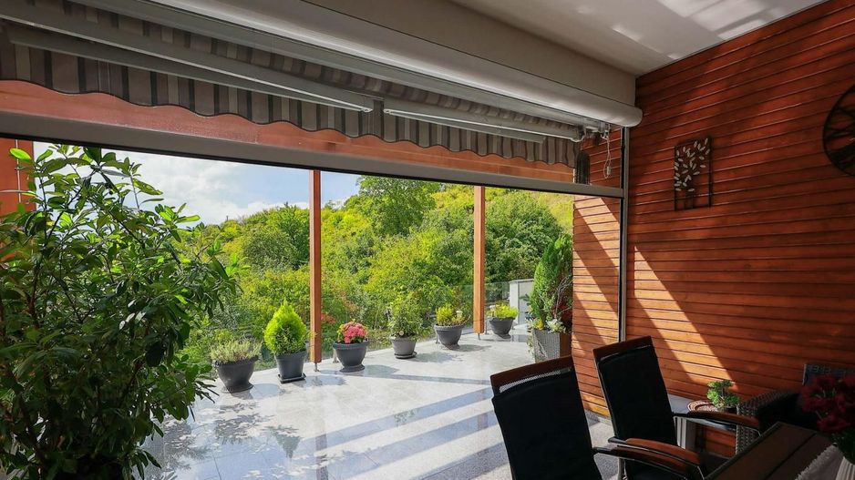 Vilă cu piscină, design mediteraneean. 410.000 E (neg, comision 0) - Poză 5