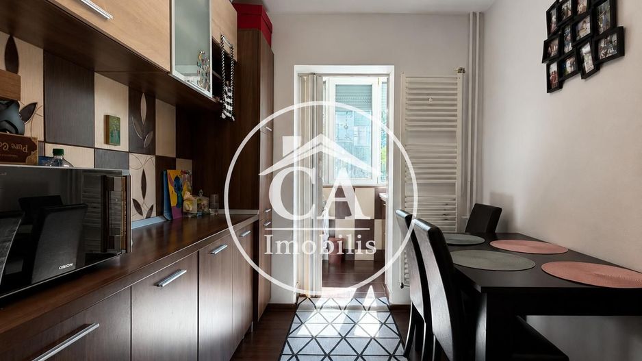 Apartament de închiriat cu 3 camere în zona Rogerius, Oradea - Poză 9