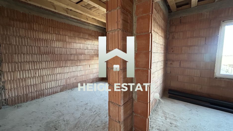 Duplex despartit prin camera tehnica Sacalaz - Poză 5