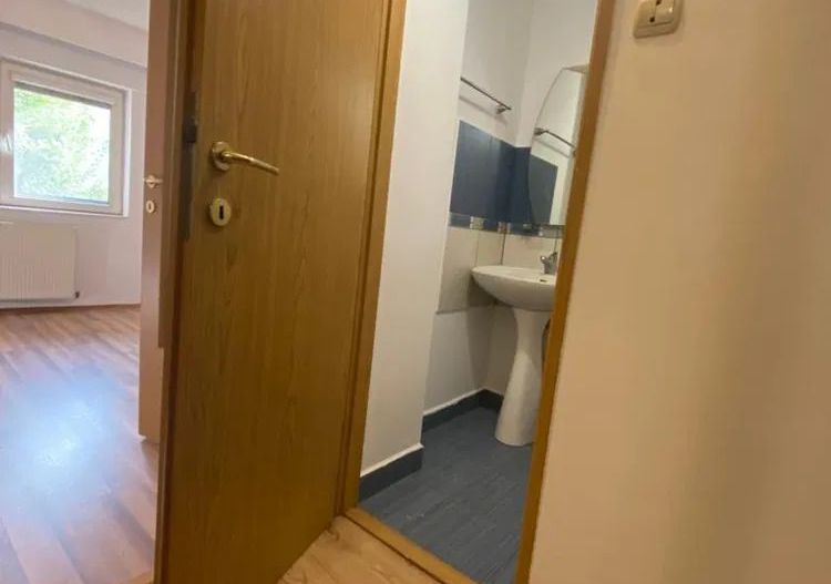 Apartament 3 camere Carpati 2 - Poză 1