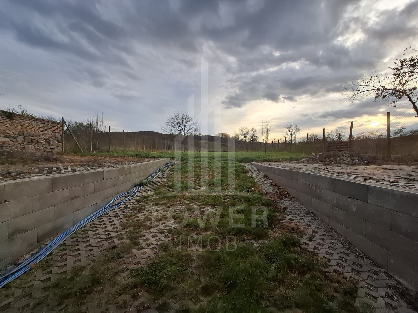 Casă complet renovată de vânzare în Amnaș – la doar 25 km de Sibiu! - Poză 52