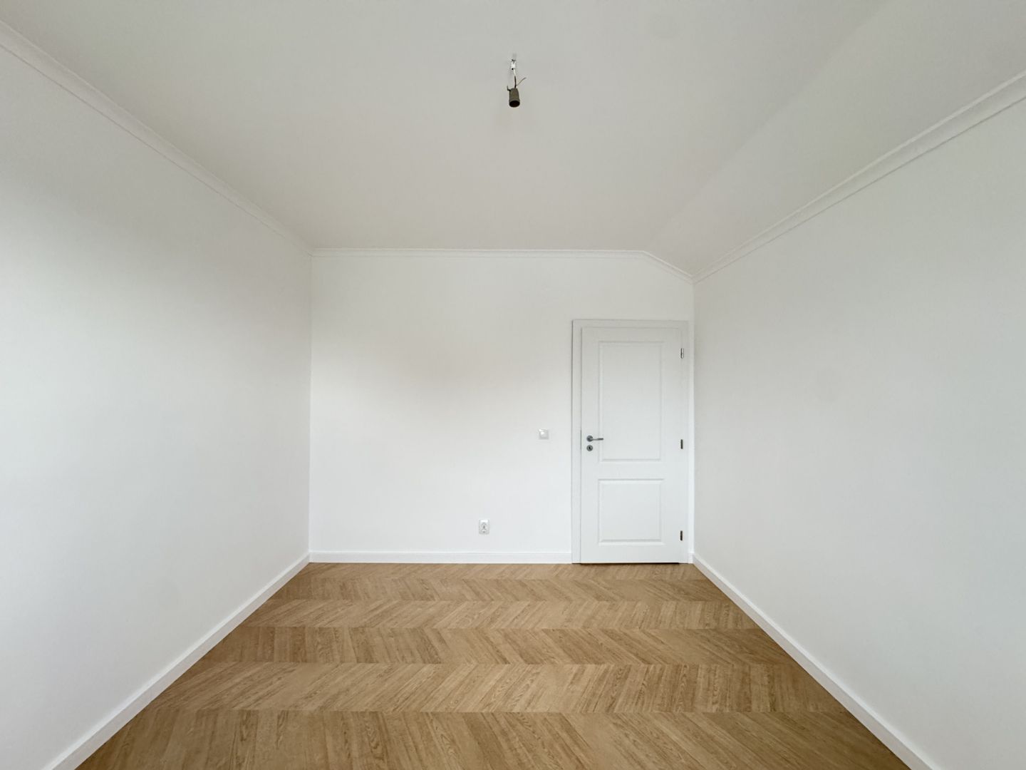 Apartament nr.18 cu 2 camere, boxa si parcare incluse in pret - Poză 7