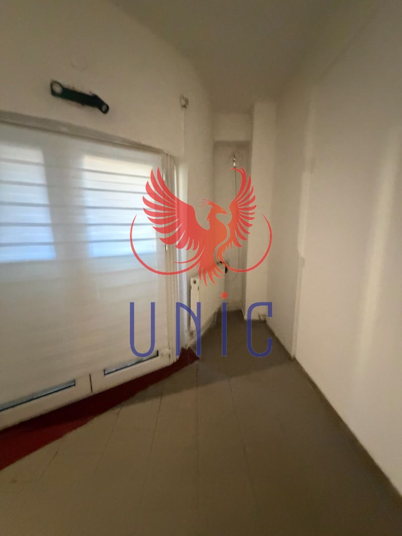 Spatiu stradal, parter - Poză 2
