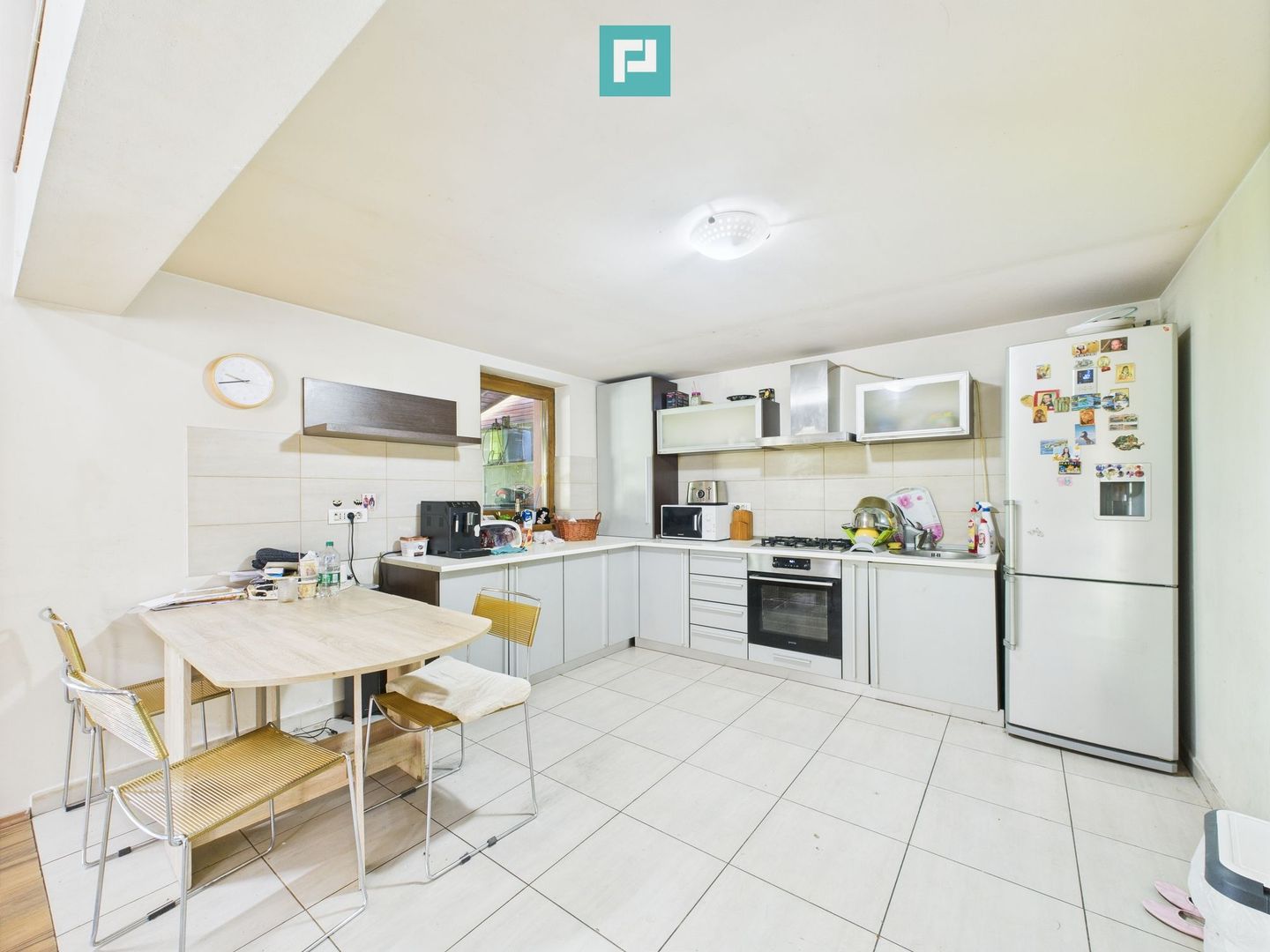 Casă în Mehala - Ideală pentru două familii - Poză 2